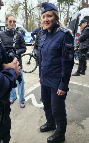 Pani Komendant i uczniowie