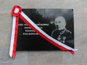 tablice pamiątkowe insp. Ludwikowskiego