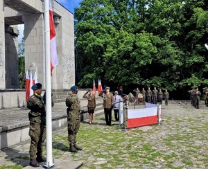 zdjęcie kolorowe: uroczystości Narodowego Dnia Powstań Śląskich