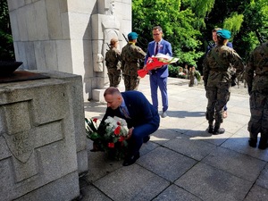 zdjęcie kolorowe: uroczystości Narodowego Dnia Powstań Śląskich