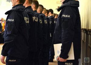 Nowo przyjęci policjanci