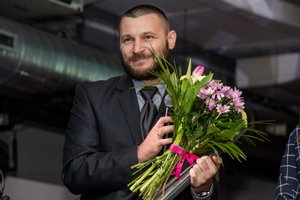 Aleksander Sowa odbiera nagrodę