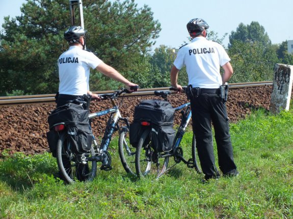 policjanci na rowerach