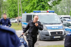 policjanci podczas rywalizacji