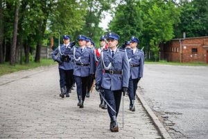 policjanci uczestniczący w uroczystości