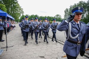 policjanci uczestniczący w uroczystości