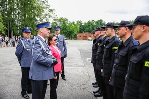 policjanci uczestniczący w uroczystości