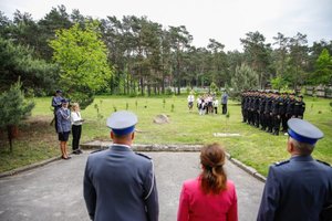 uroczystość sadzenia dębu