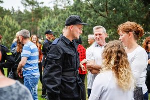 nowo przyjęciu policjanci wraz z rodzinami