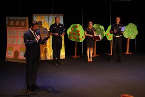 uczestnicy inauguracji kampanii edukacyjnej „Twój przykład – Moje życie”