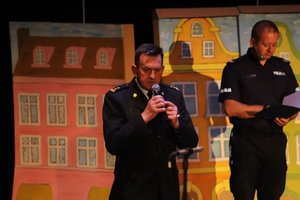 uczestnicy inauguracji kampanii edukacyjnej „Twój przykład – Moje życie”