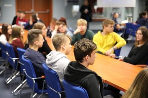 Uczestnicy debaty „Reagując – Ratujesz”