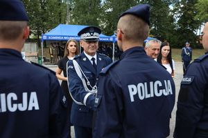 uczestnicy uroczystości ślubowania