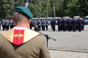 uczestnicy uroczystości ślubowania