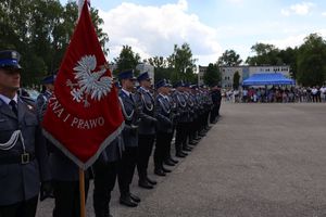 uczestnicy uroczystości ślubowania