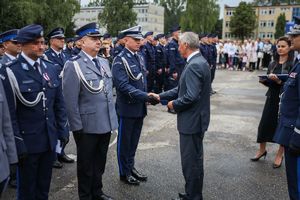 uczestnicy uroczystego apelu