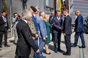 Międzynarodowy Salon Przemysłu Obronnego z udziałem policjantów