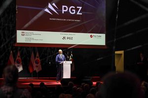Międzynarodowy Salon Przemysłu Obronnego z udziałem policjantów