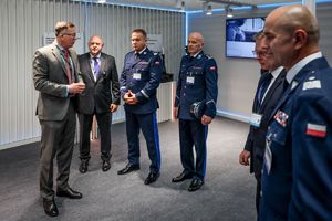 policjanci podczas MSPO