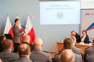 Narada służb z udziałem Ministra Spraw Wewnętrznych i Administracji