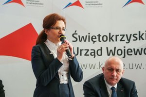 Narada służb z udziałem Ministra Spraw Wewnętrznych i Administracji