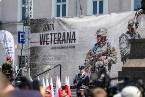 Dzień weterana – oddając cześć wszystkim, którzy służyli i walczyli